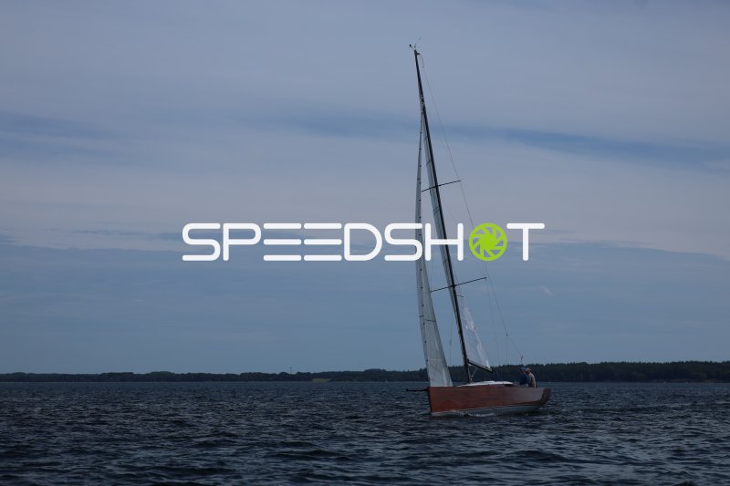 Klassisches Holzsegelboot auf der Eckernförder Bucht