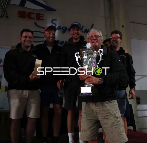 Team von Dr. Gerhard Clausen (GER 8088) gewinnt den Wanderpokal für die schnellste gefahrene Zeit
