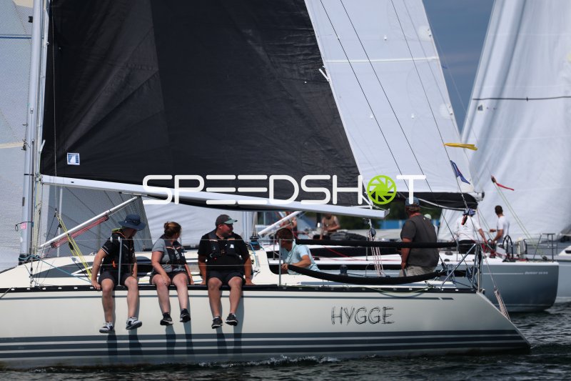 Segelboot HYGGE mit Crew beim Regattarennen in Eckernförde