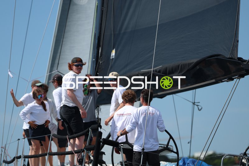 Segelcrew an Bord beim Regattaeinsatz in Eckernförde