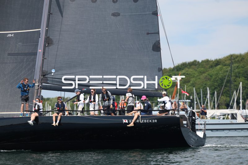 Segelyacht Störtebeker mit Crew im Hafen Eckernförde