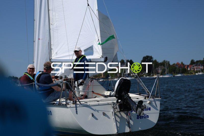 Segelboot "Borussia Berlin" mit Crew beim Segeln in Eckernförde