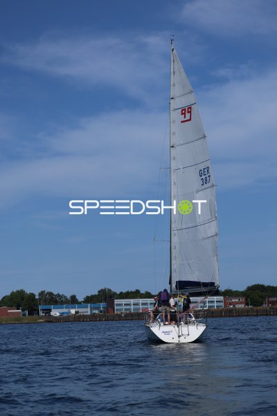 Segelboot GER 387 "Anna X" im Hafen Eckernförde