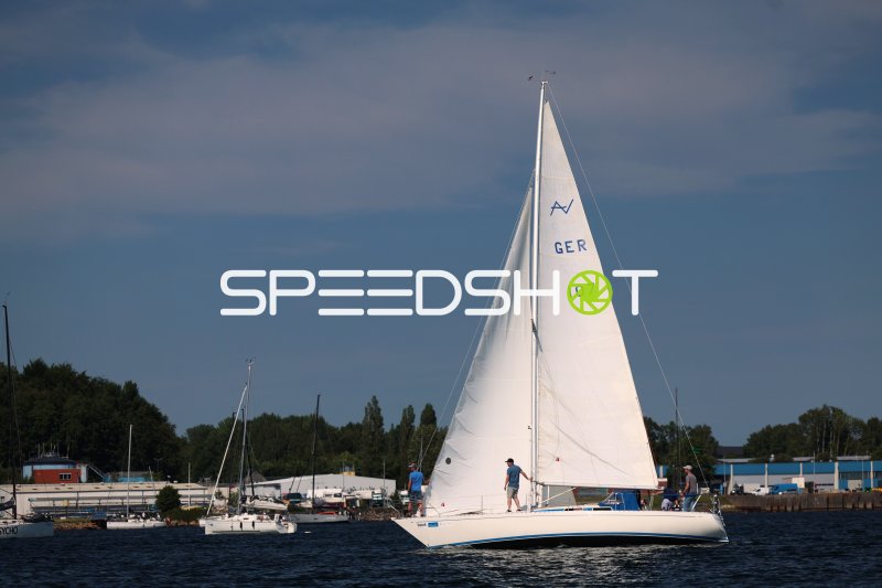 Segelboot GER 107 im Hafen Eckernförde