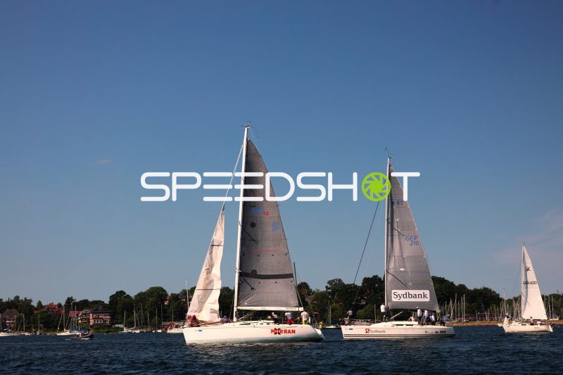 Segelregatta im Hafen Eckernförde – Yachten GER 595 und GER 210 im Wettbewerb