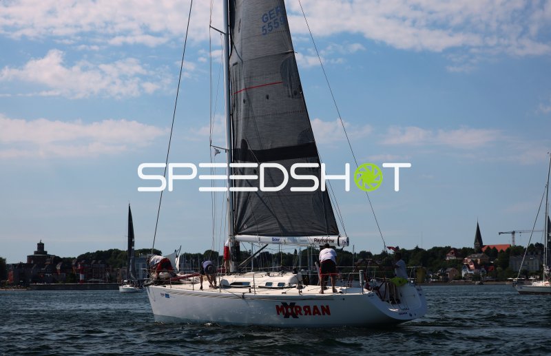 Segelboot MARRAN bei Regatta im Hafen Eckernförde