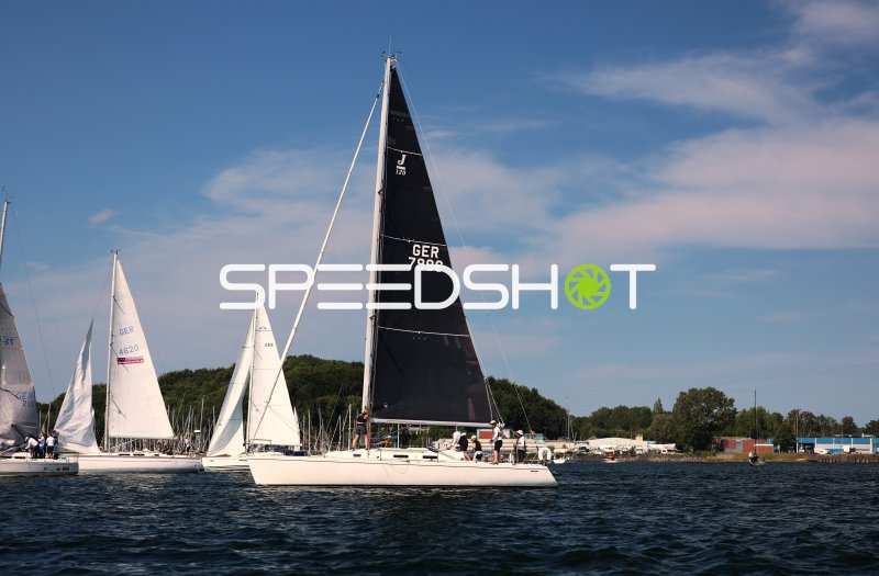 Segelregatta in Eckernförde – J/120 GER 7996 im Feld
