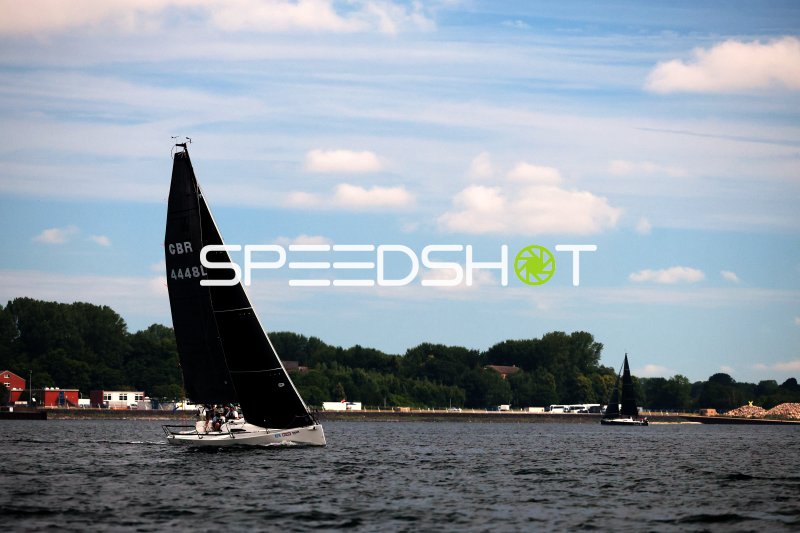 Segelboot GBR 4448BL im Hafen Eckernförde