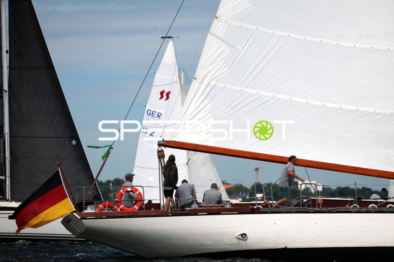Segelboot GER 172 im Wettkampf auf der Kieler Förde