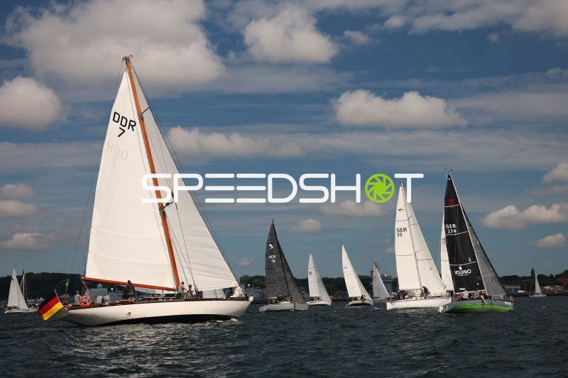 Segelregatta im Hafen Eckernförde mit DDR-Segler und internationalen Booten