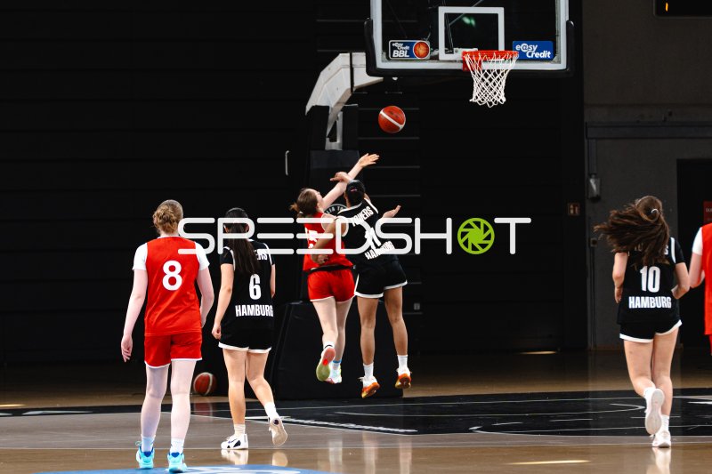 Korbwurf-Duell zwischen Junior Suns Rendsburg und Hamburg Towers (#11)