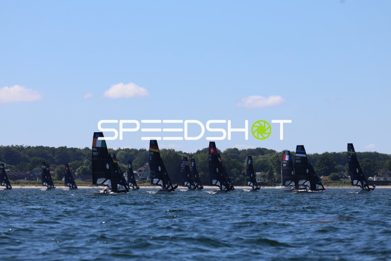 Internationales Segelfeld beim Wettbewerb vor Schilksee