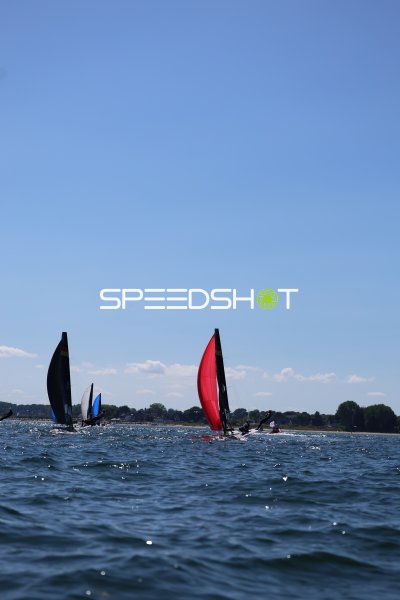 Segelboote im Rennen auf der Kieler Förde bei Schilksee