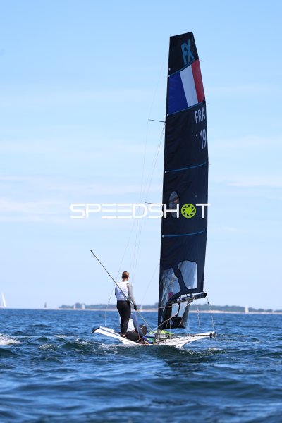 Französisches 49erFX-Team (FRA 19) auf der Kieler Förde