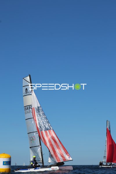 USA-Segelboot (USA50) mit US-Flaggen-Segel bei der Kieler Woche