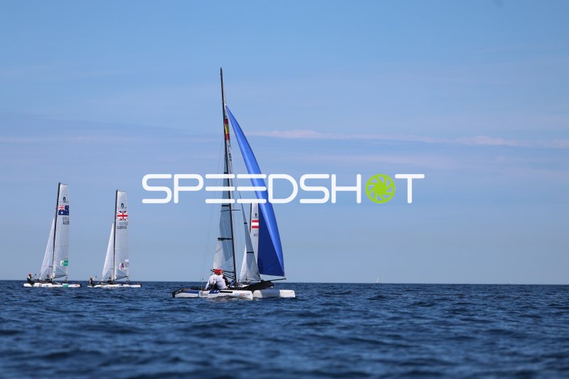 Nacra-17-Katamarane beim Regattarennen auf der Kieler Förde