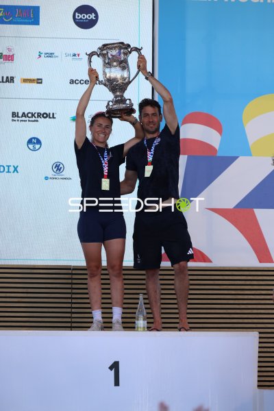 John Gimson und Anna Burnet gewinnen den Segelwettbewerb der Klasse Mixed Multihull der Kieler Woche 2026