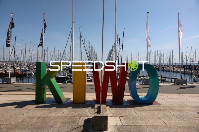 KIWO-Kunstinstallation am Hafen von Kiel