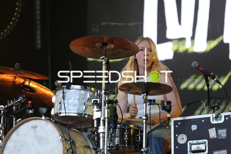 Alexandra Eckert (Das Lumpenpack) beim Live-Konzert auf der Kieler Woche 2026
