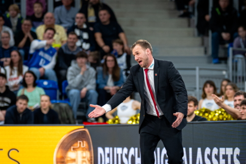 Szene mit Anton Gavel (999; BMA365 Bamberg Baskets)