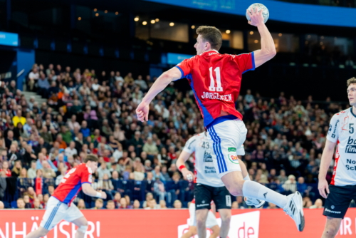 Maximilian Botta (11; HSV Hamburg) in Aktion