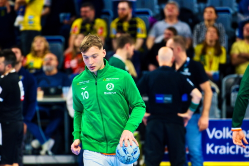 Szene mit Spielern in der Halle